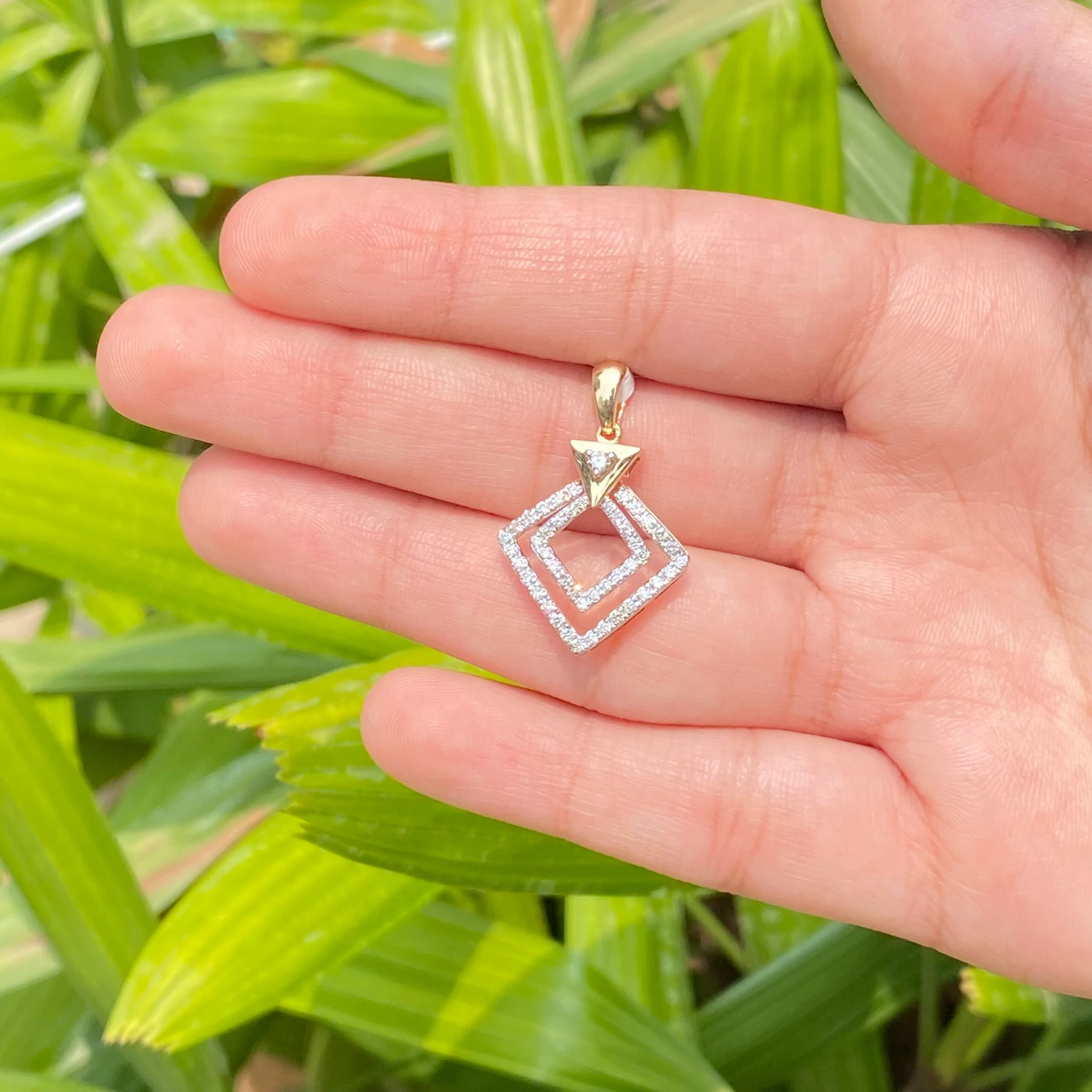 Gia Glow Diamond Pendant